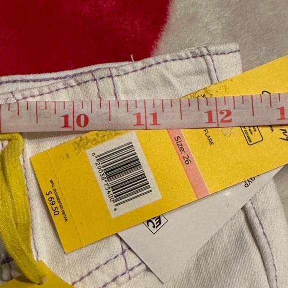 NWT Sam Edelman
Circus NY by Sam Edelman High Rise Flare Jeans - Picture 8 of 16